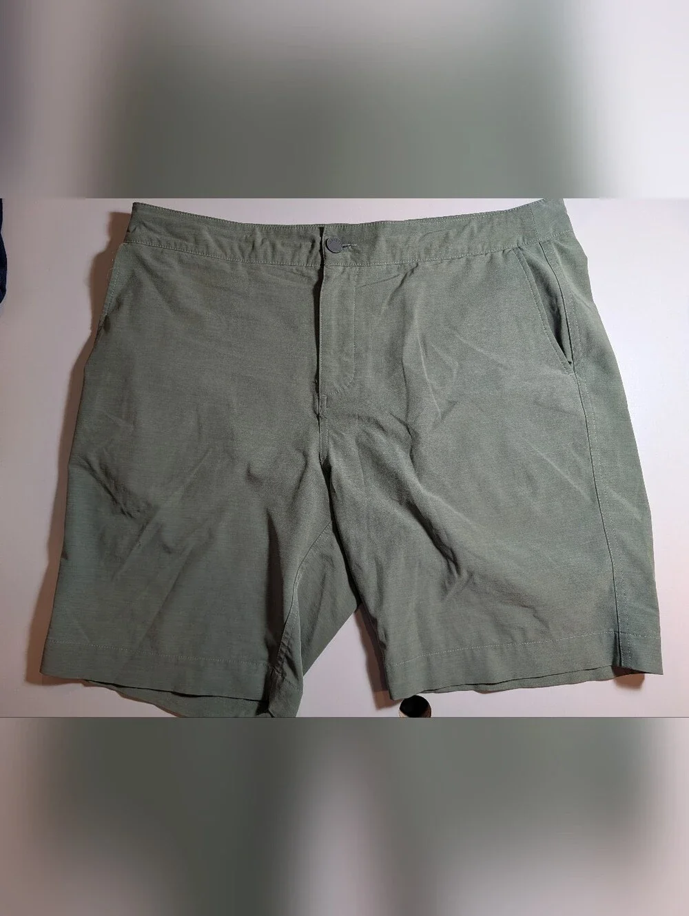 Faherty Men's 35 Olive Green Casual Shorts - Lightweight Everyday All Day Wear